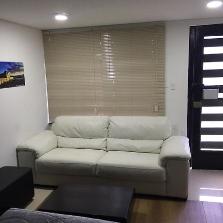 Apta Estudio Bien Ubicado Bogotá Exteriör bild