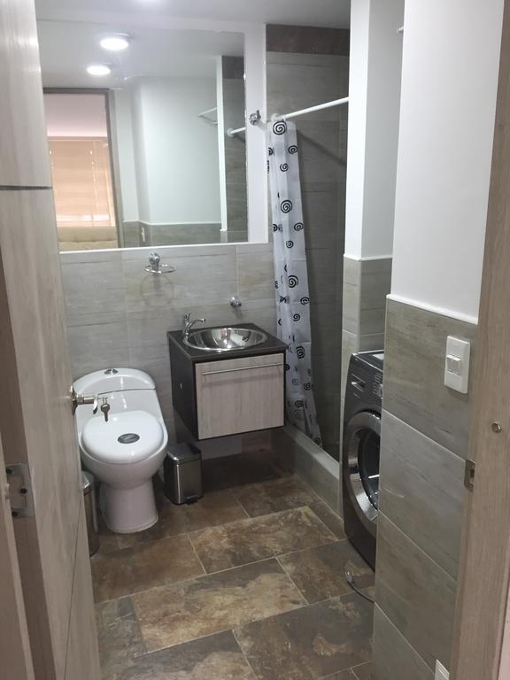 Apta Estudio Bien Ubicado Bogotá Exteriör bild